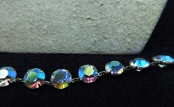 CLEAR AURORA NECKLACE E